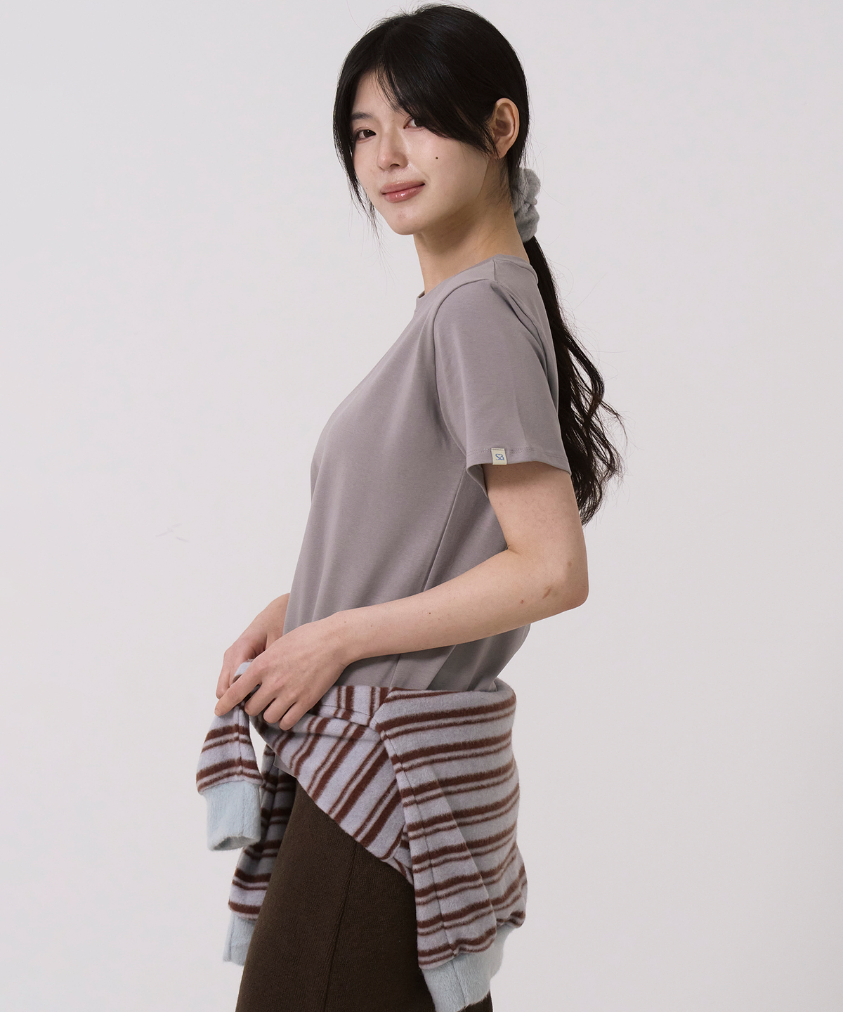 사유(SAYUU) 베이직 텐션 반팔 티셔츠 그레이