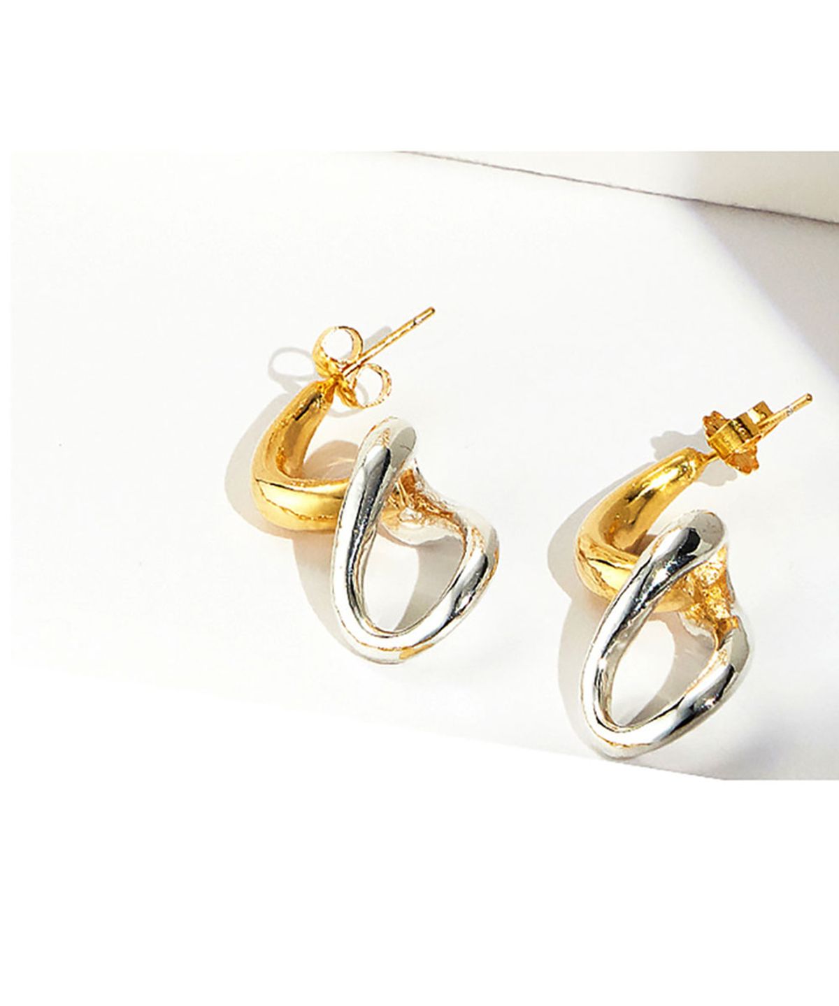 그라스마티네(GRASSE MATINEE) Chloé Earrings