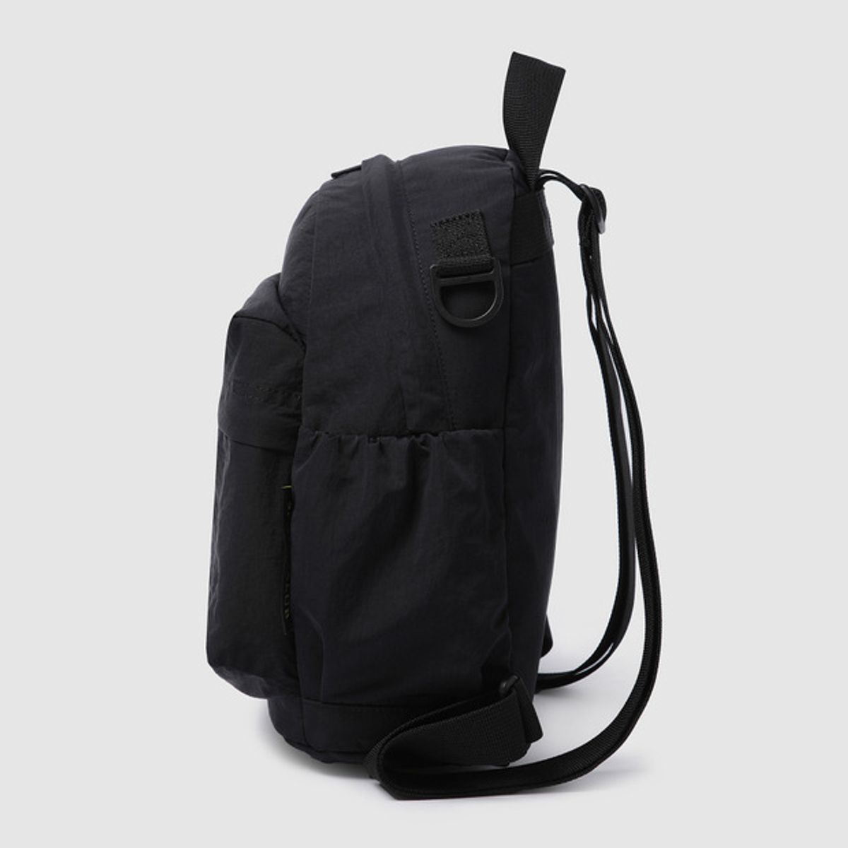 엄브로(UMBRO) 코지 경량 백팩 (10L) 블랙 UR122CBP31