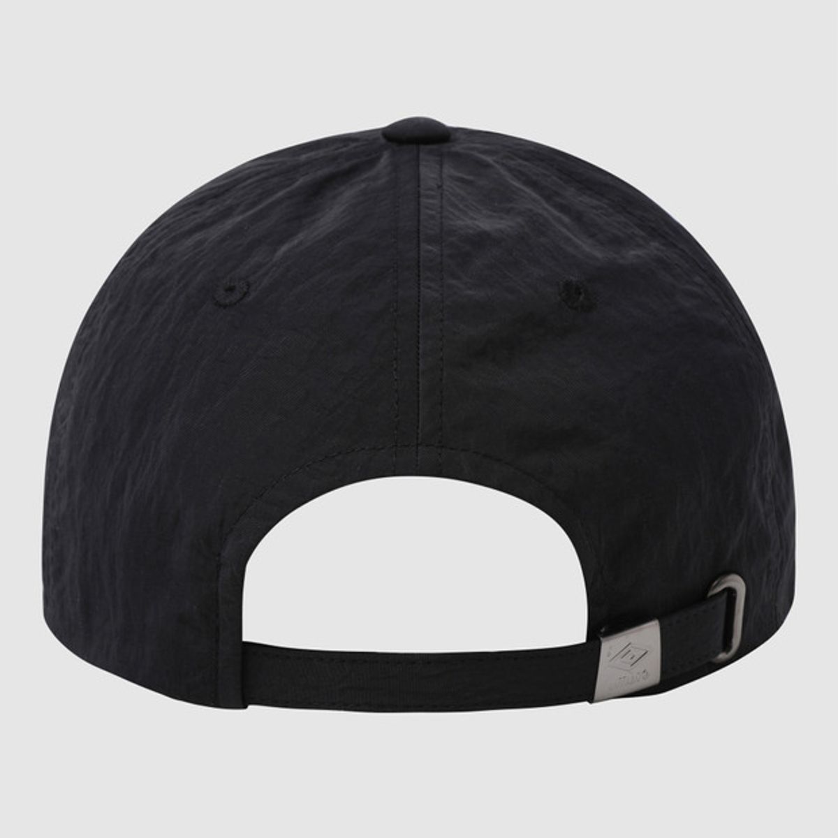 엄브로(UMBRO) 타슬란 레터 볼캡 블랙 UR121CCP21