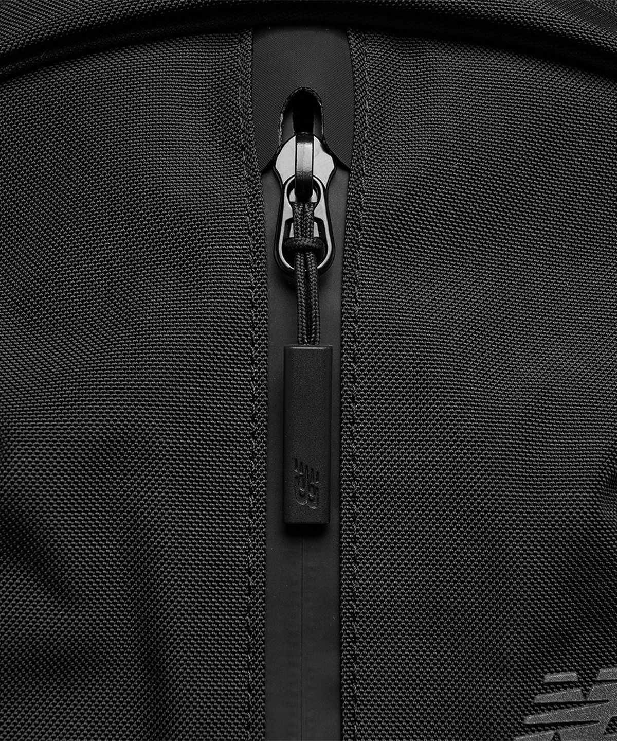 뉴발란스(NEW BALANCE) NBGCGSS107 / Trail Lining Backpack (BLACK)