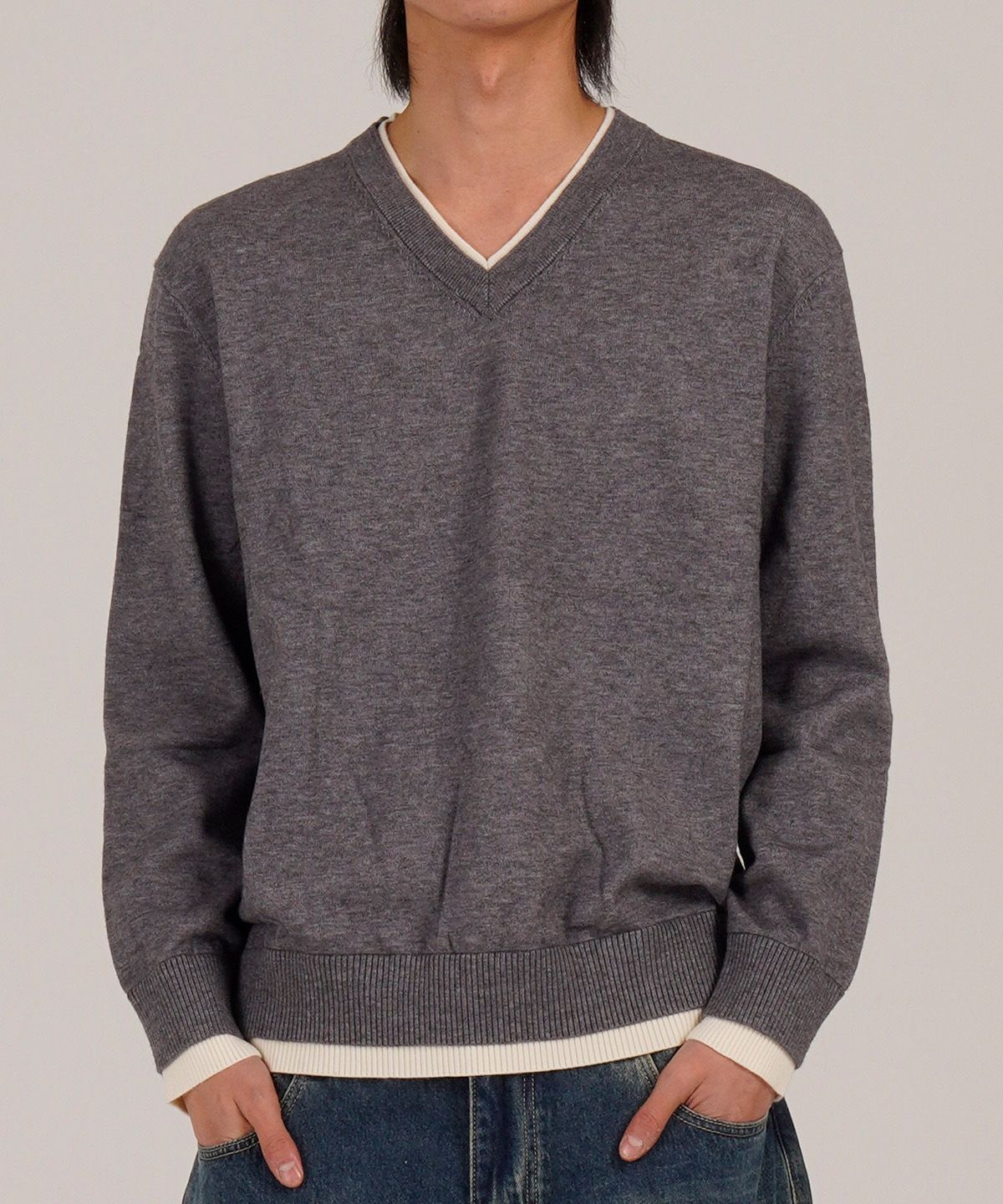 버튼서울(BUTTON SEOUL) 울블렌드 레이어드 브이넥 니트 (그레이)