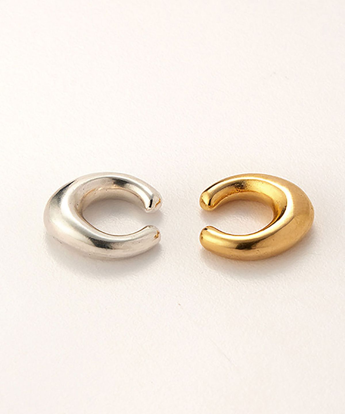 그라스마티네(GRASSE MATINEE) Oval Ear Cuff