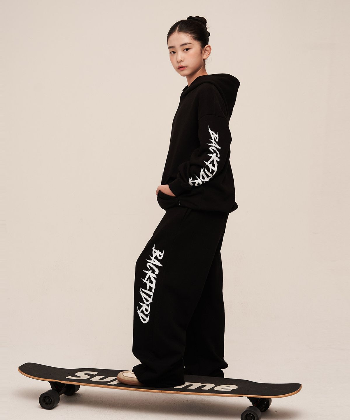 엘리메노영스터(ELIMENOYOUNGSTER) EY 파이어드 키즈 후드티 3Color