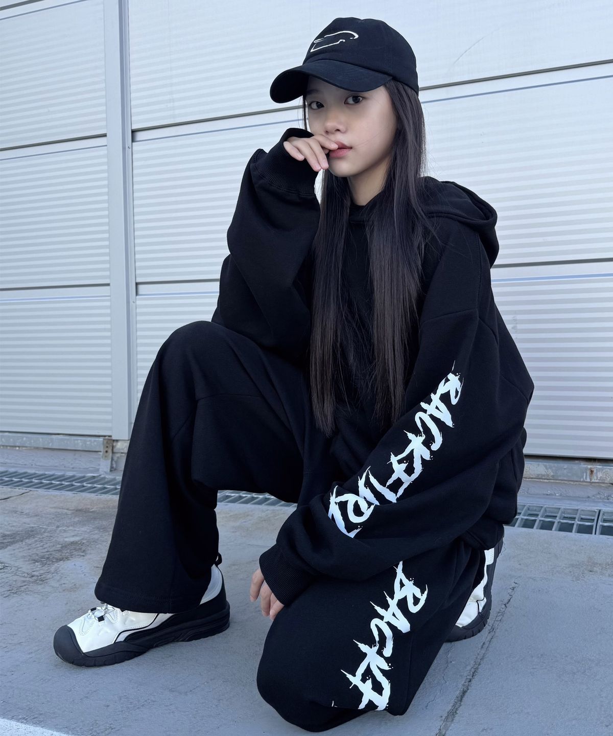 엘리메노영스터(ELIMENOYOUNGSTER) EY 파이어드 키즈 후드티 3Color