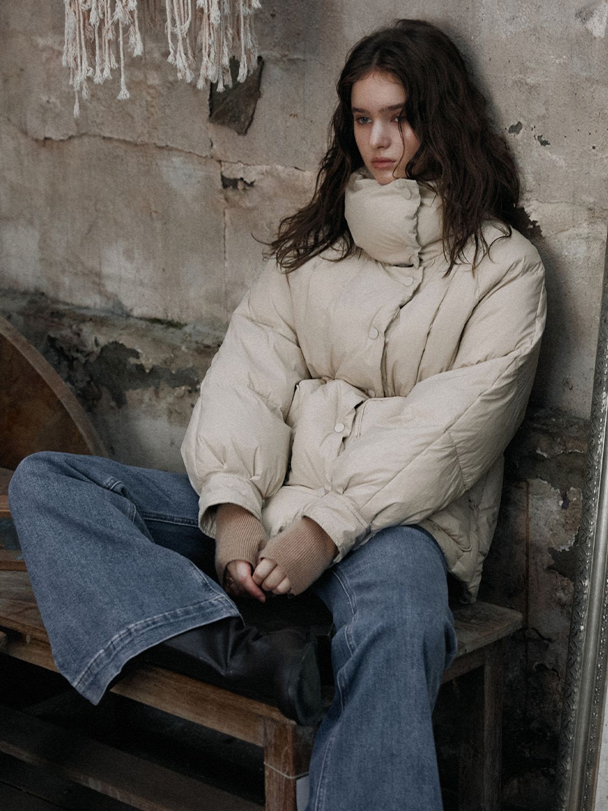 르니나(LENINA) JADE stand collar down padding_IVORY