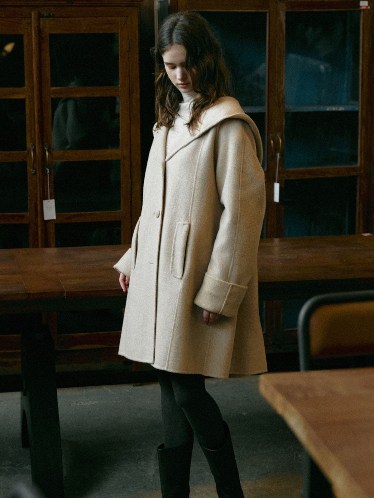 르니나(LENINA) VELOUR hoodie handmade half coat_BEIGE