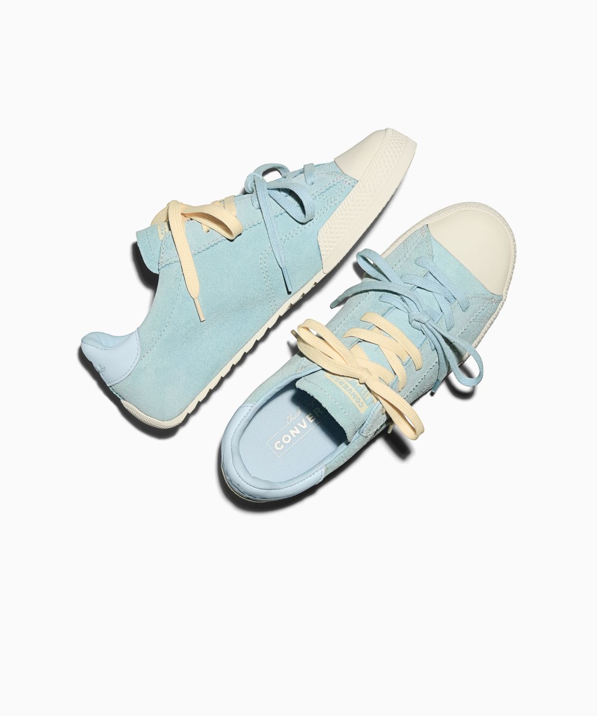 컨버스(CONVERSE) 척테일러 로우 클리어 스카이즈 A19131C