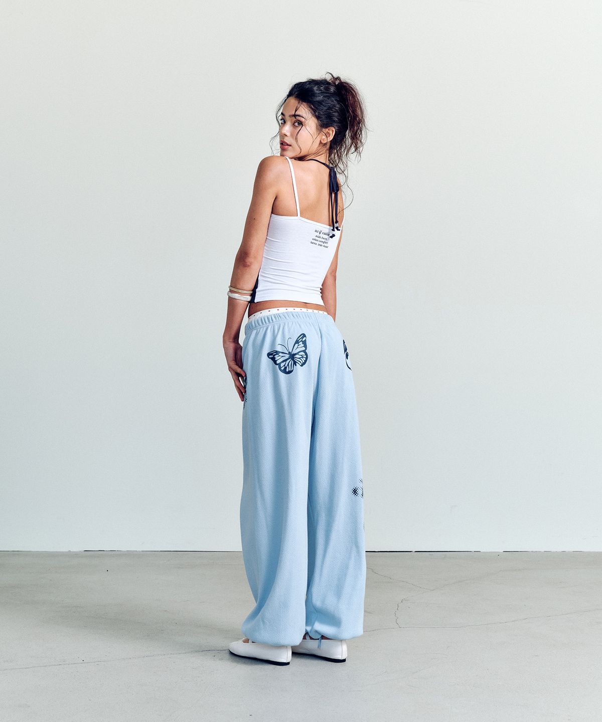 에즈이프 캘리(ASIF CALIE) SPRING GRAPHIC WIDE PANTS SKYBLUE