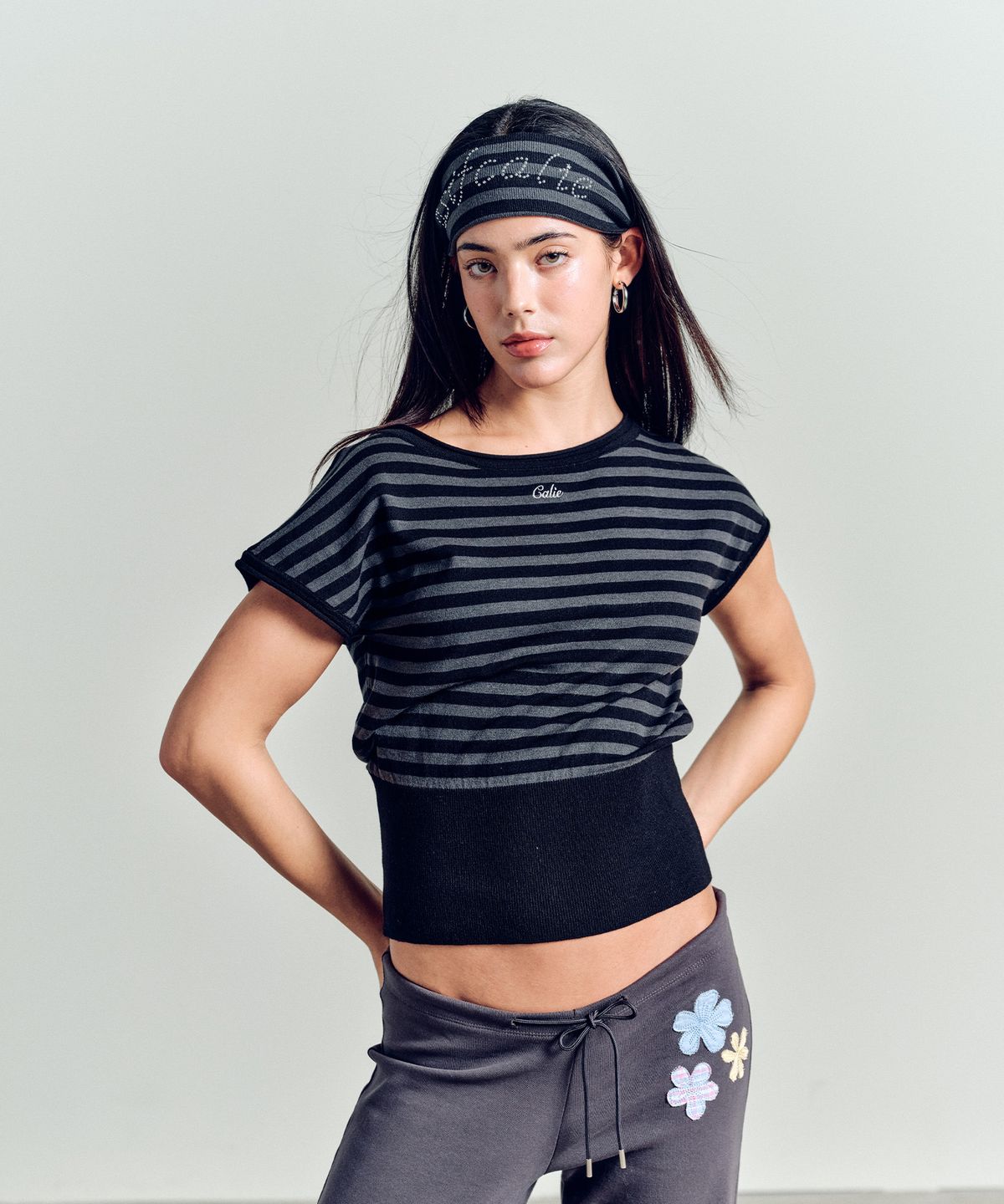 에즈이프 캘리(ASIF CALIE) STRIPE WAIST RIB KNIT TOP BLACK