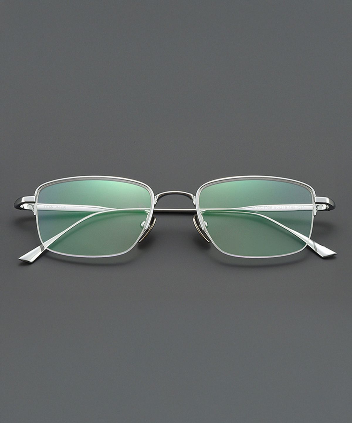 투큐브(2CUBE) TITANIUM2 (SILVER)