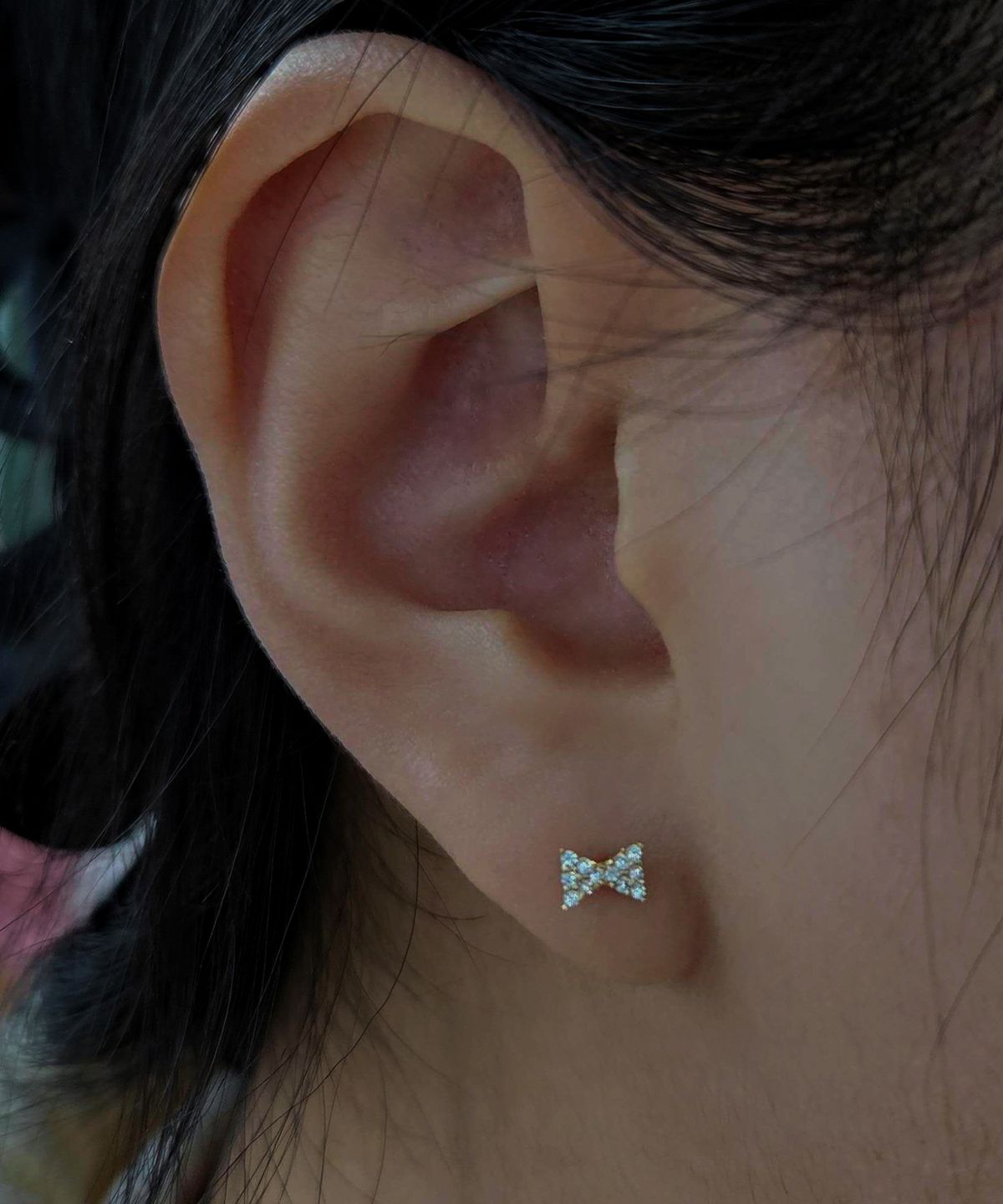 엘렌쥬얼리(HELENE JEWELRY) 14K 배트 리본 큐빅 귀걸이