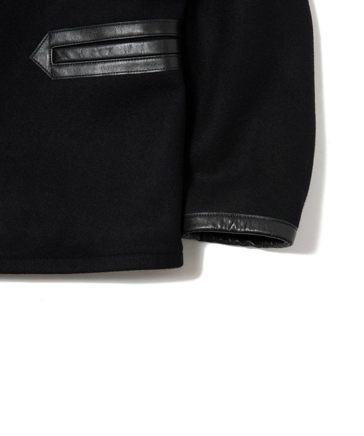 마시스(MASSES) P-COAT - BLACK