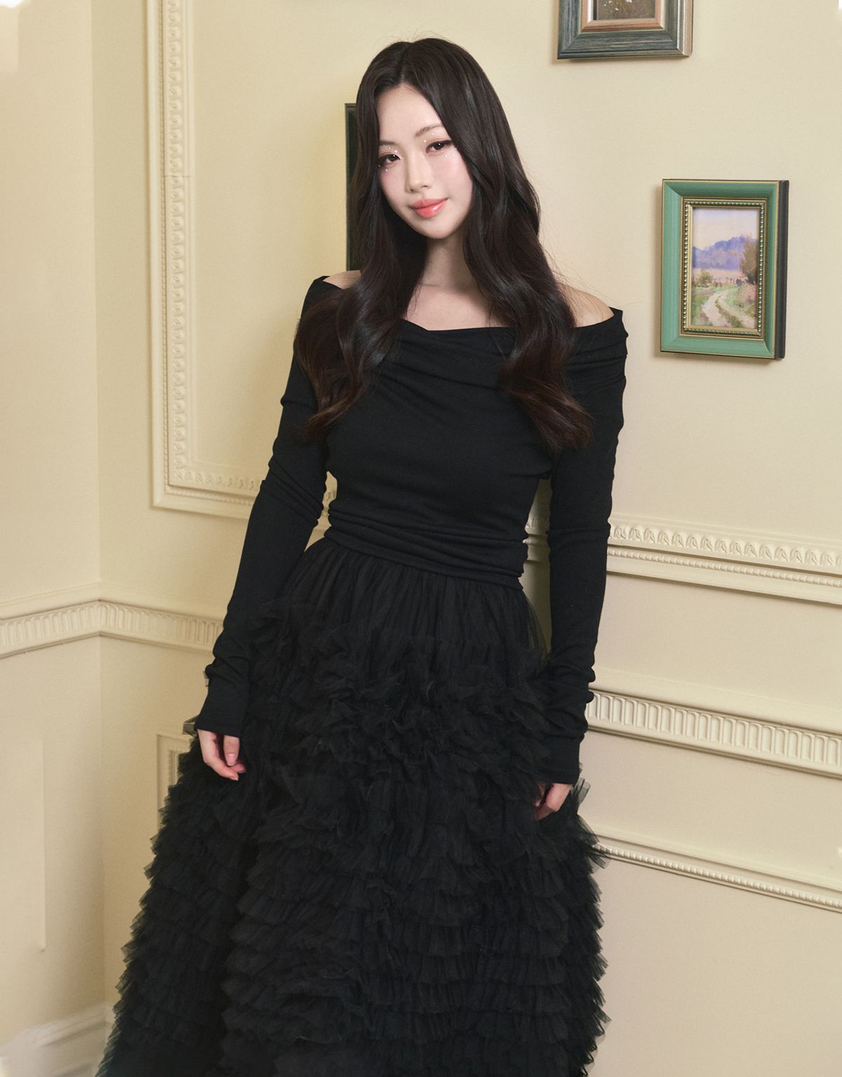 트위디아(TWEEDY-A) Asha Long Sleeve Off-shoulder Spna Top 2 Color