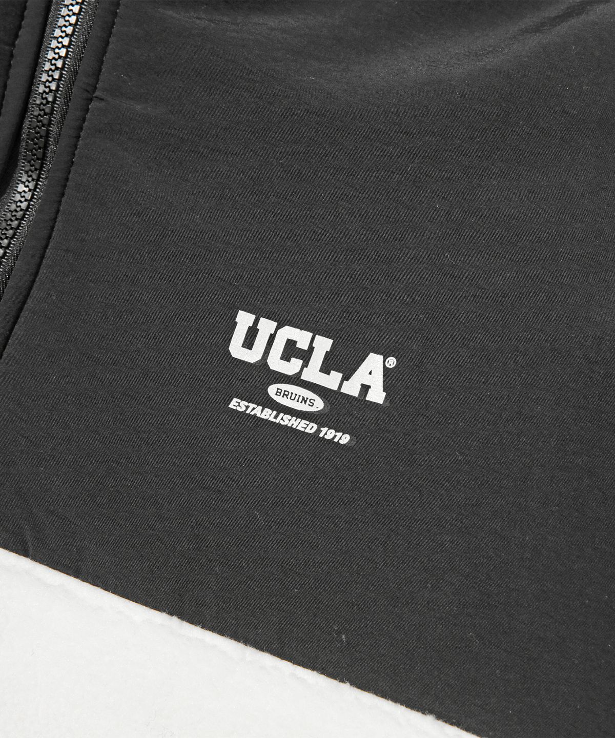 유씨엘에이(UCLA) 남녀공용 블럭 배색 플리스 재킷[O-WHITE](UBAUJ71)