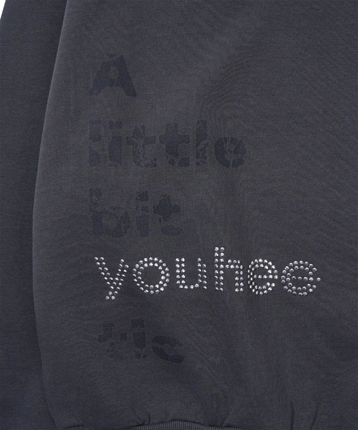 유희(YOUHEE) YOUHEETIC HOTFIX OFF-SHOULDER SWEATSHIRTS CHARCOAL