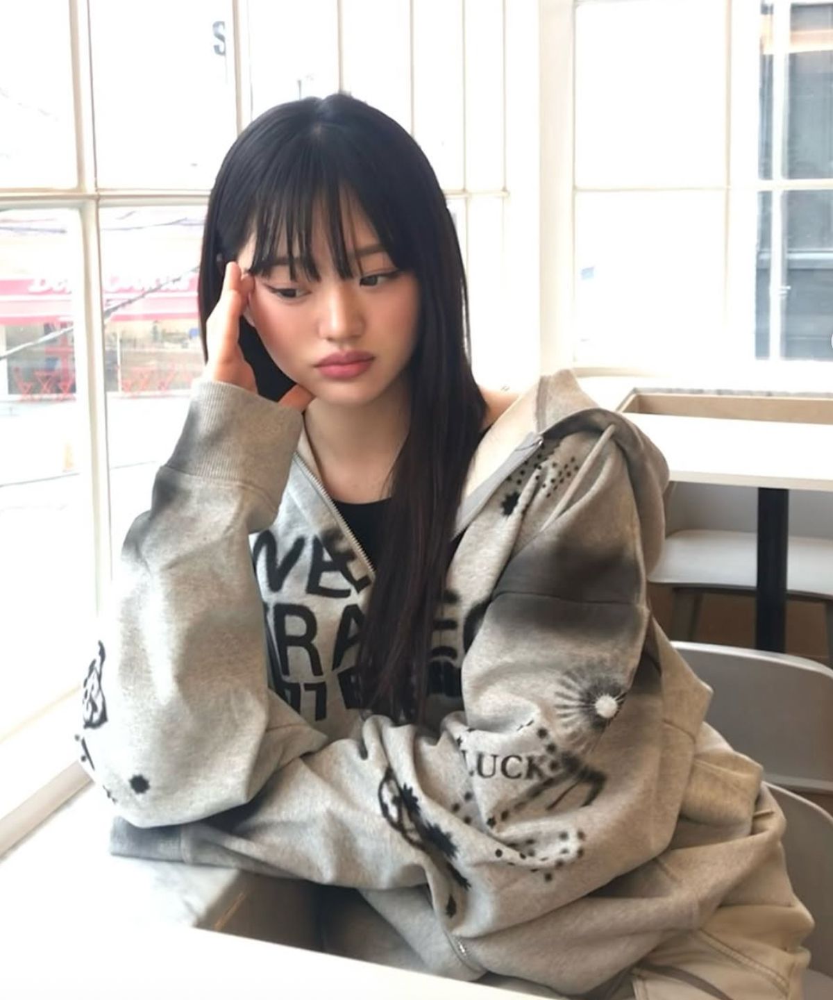 유희(YOUHEE) LUCKY SWEET GRAPHIC HOOD ZIP-UP_MELANGE GREY
