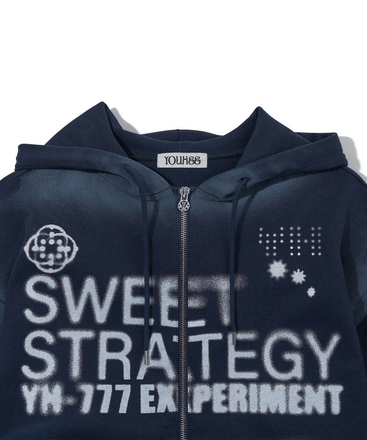 유희(YOUHEE) LUCKY SWEET GRAPHIC HOOD ZIP-UP_NAVY