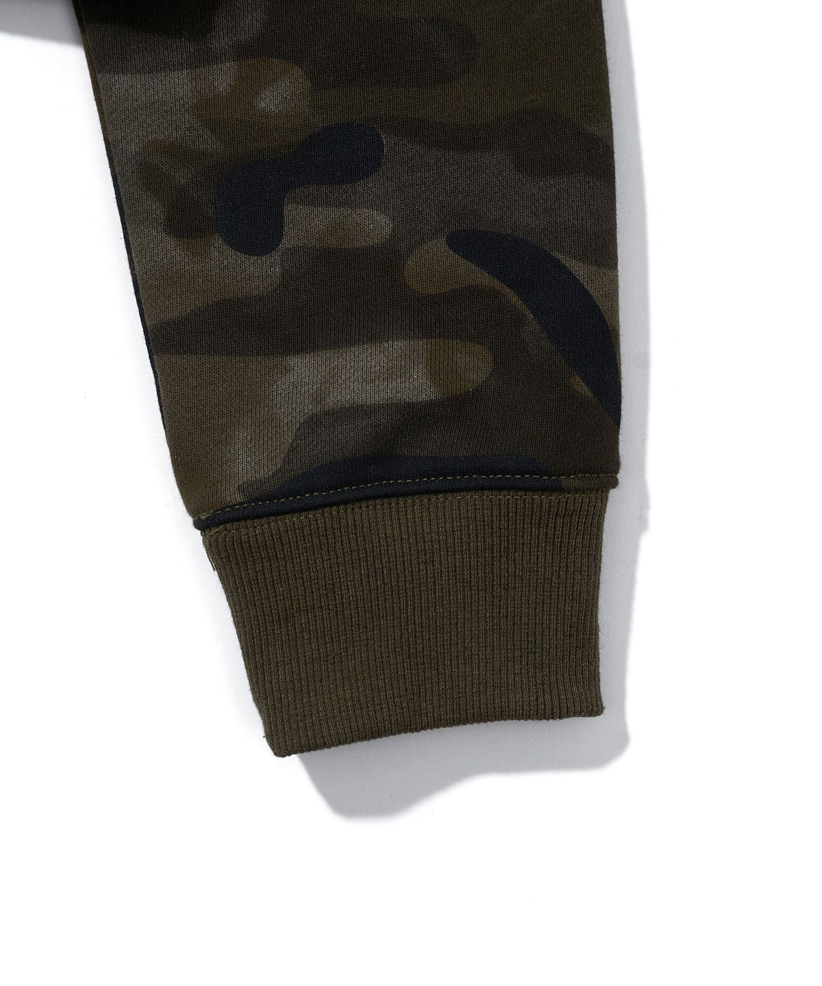 유희(YOUHEE) CAMO CROP HOOD ZIP-UP_KHAKI