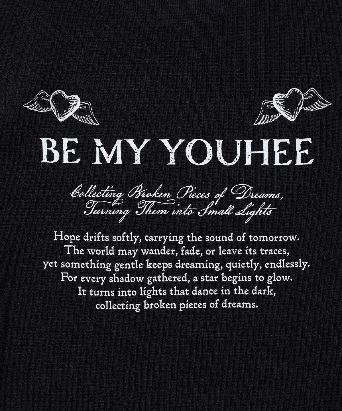 유희(YOUHEE) HEART WING GRAPHIC T-SHIRT_BLACK