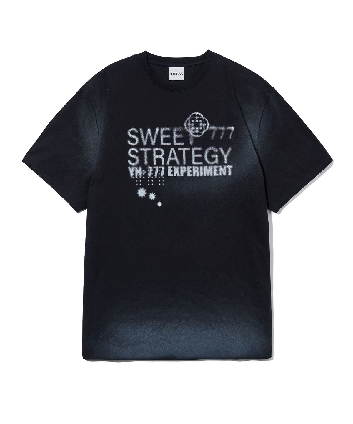 유희(YOUHEE) SWEET GRAPHIC T-SHIRTS_BLACK