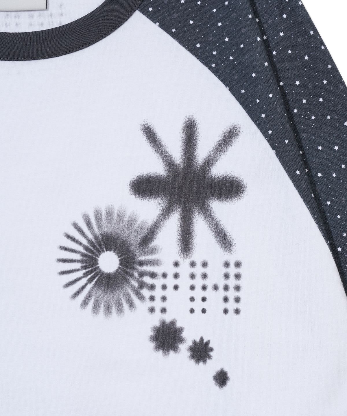 유희(YOUHEE) STAR RAGLAN LONG SLEEVE_BLACK