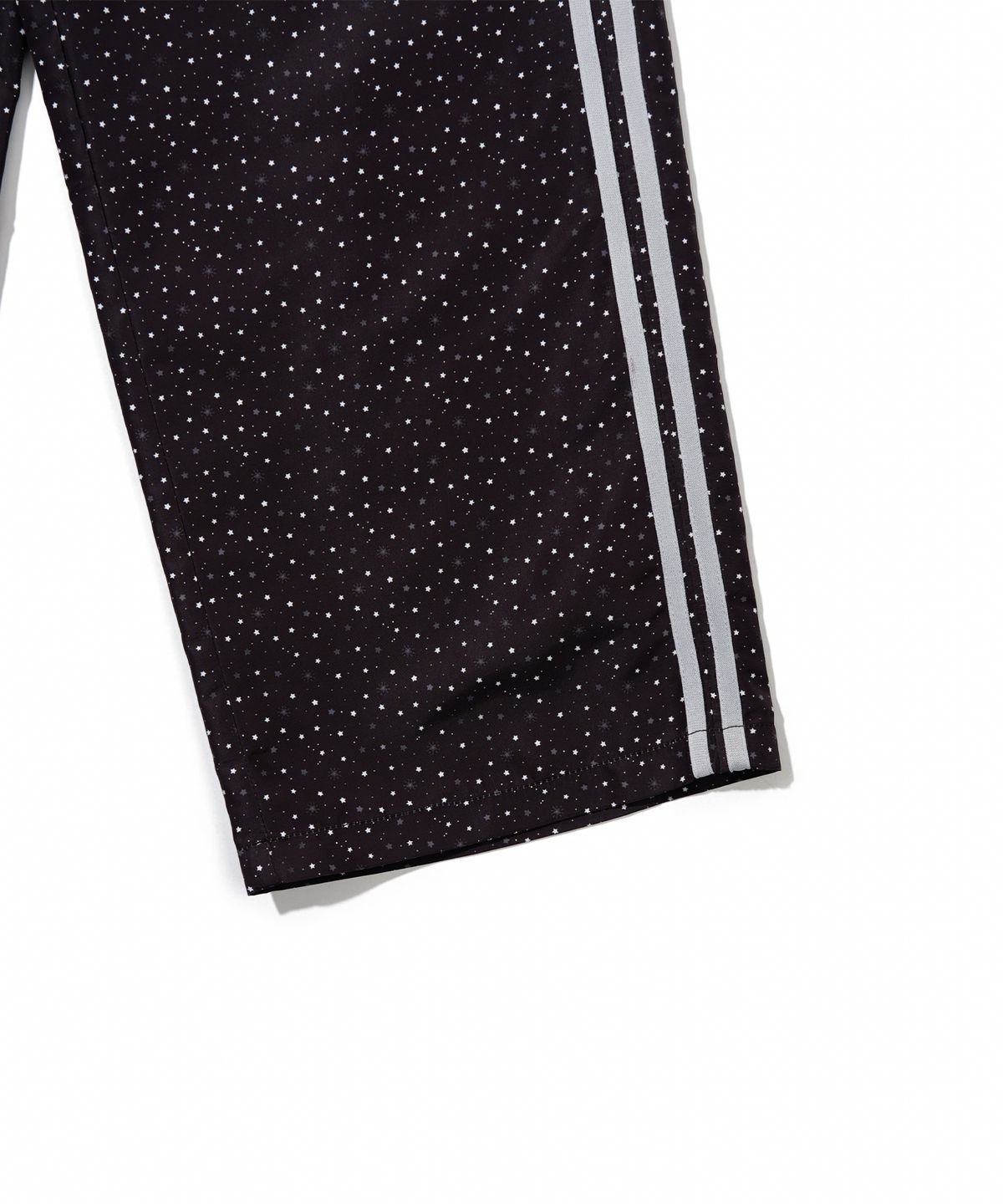 유희(YOUHEE) STAR PATTERN LAYERED BANDING TRACK PANTS_BLACK