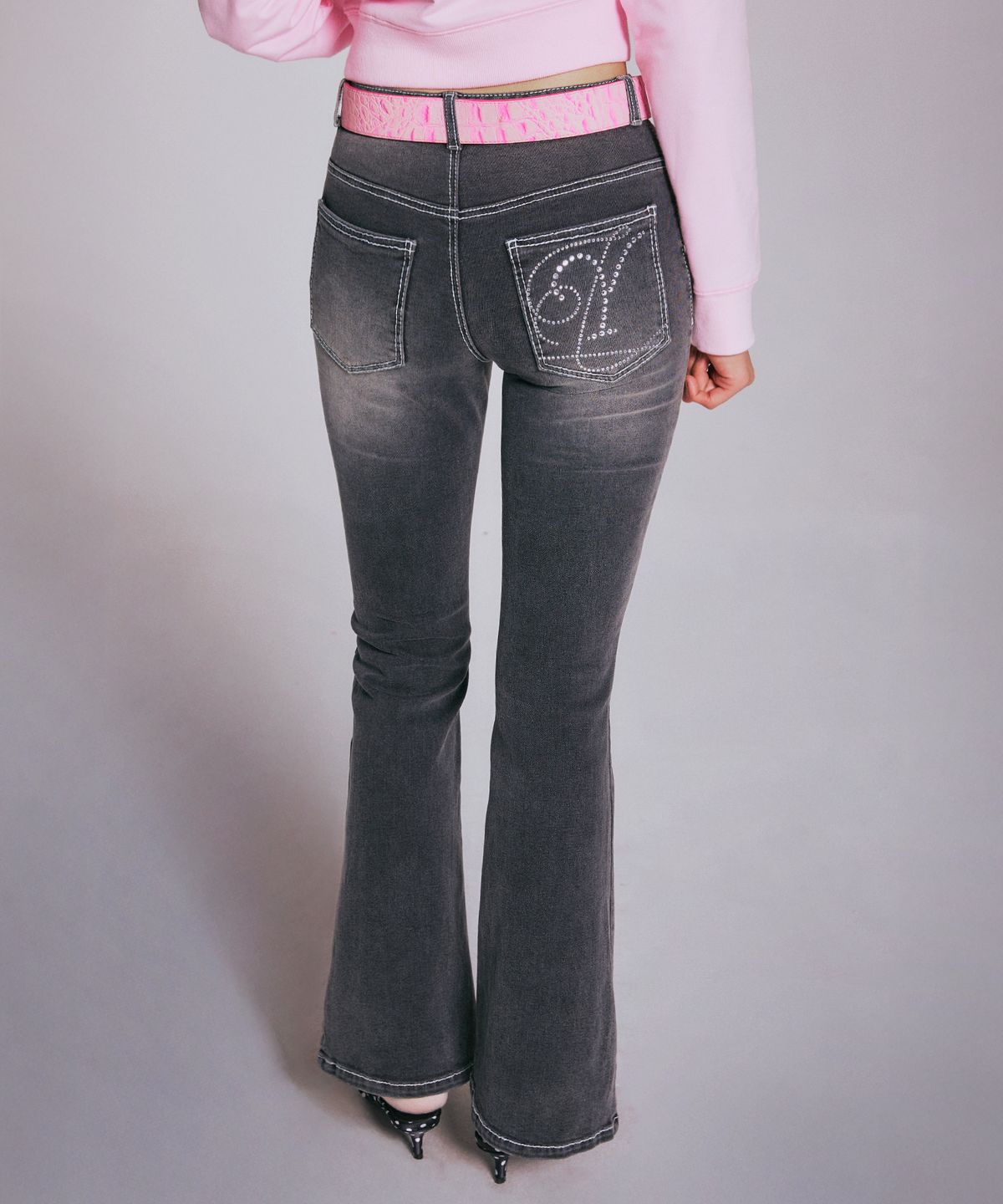 유희(YOUHEE) HOTFIX BOOTSCUT DENIM PANTS_GREY