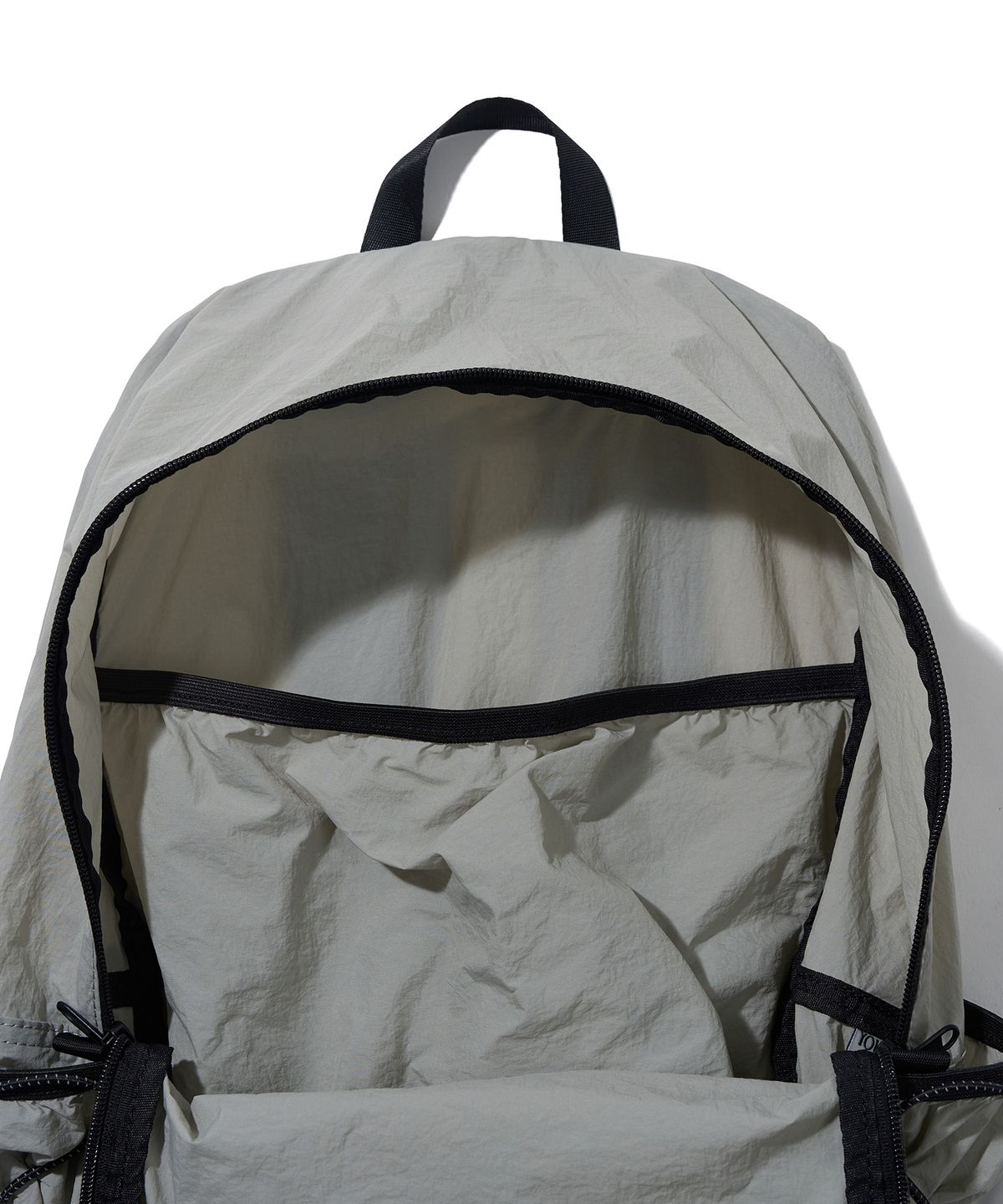 유희(YOUHEE) LIGHT WEIGHT BACKPACK_GREY