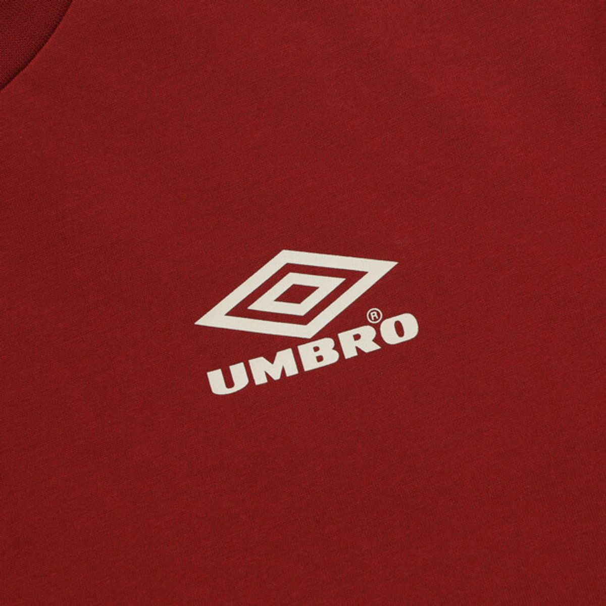 엄브로(UMBRO) HBL 브릿 캐주얼 옴브레 반팔 티셔츠 딥레드 UR121CRS23