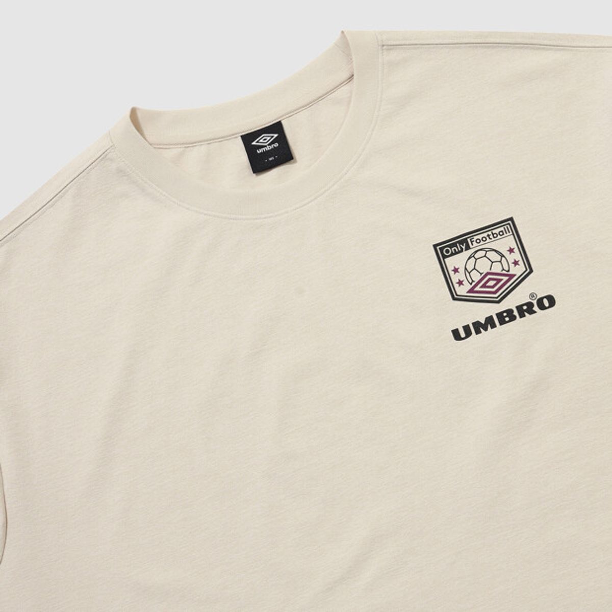 엄브로(UMBRO) [QUICK-DRY] 풋볼 무드 프레쉬 반팔 티셔츠 아이보리 UR121CRS12