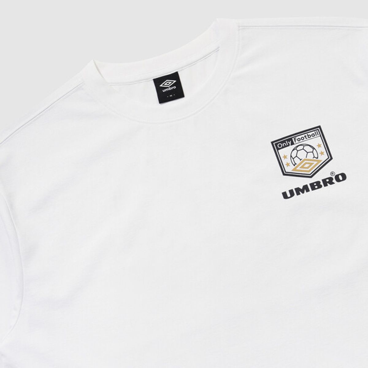 엄브로(UMBRO) [QUICK-DRY] 풋볼 무드 프레쉬 반팔 티셔츠 화이트 UR121CRS12