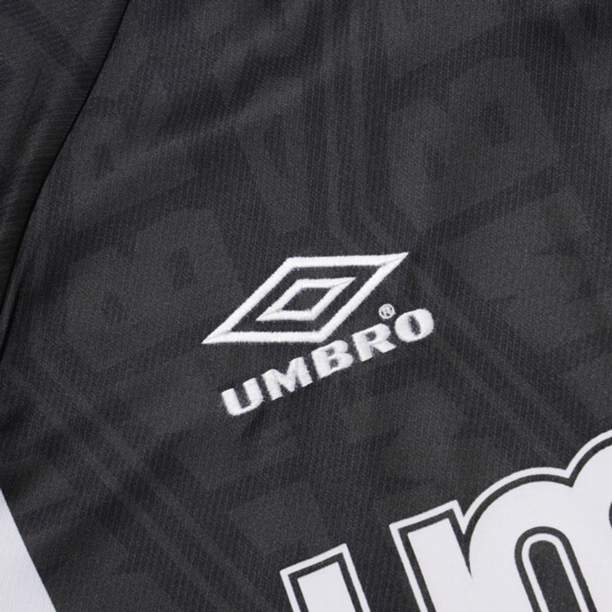 엄브로(UMBRO) HBL 네오 브릿 반팔 풋볼저지 블랙 UR121CRJ21