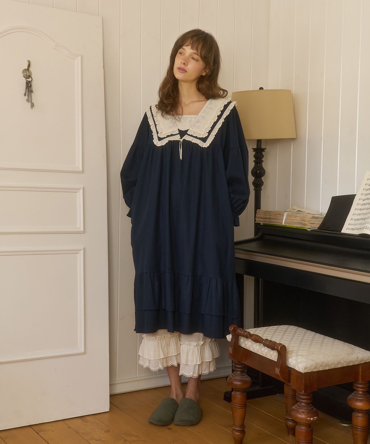 울랄라파자마(ULLALA PAJAMAS) 그레테 긴팔 원피스 네이비 (21수)