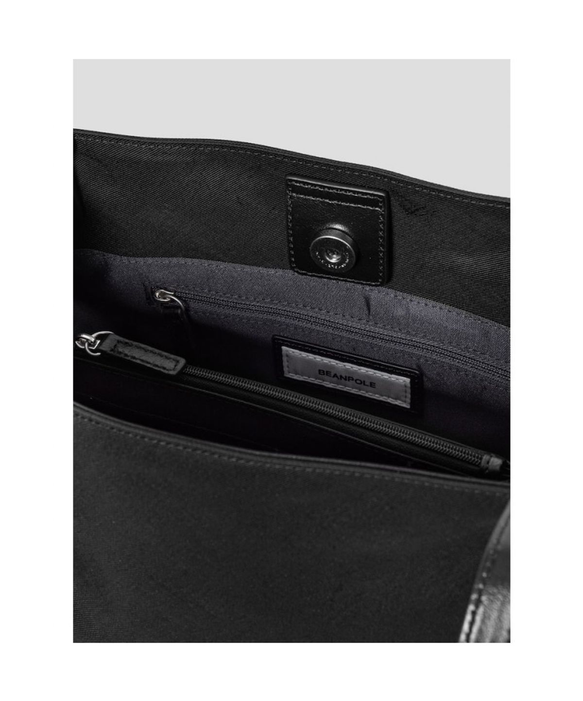 빈폴 액세서리(BEANPOLE ACCESSORY) 노라 나일론 플랩 숄더백  블랙