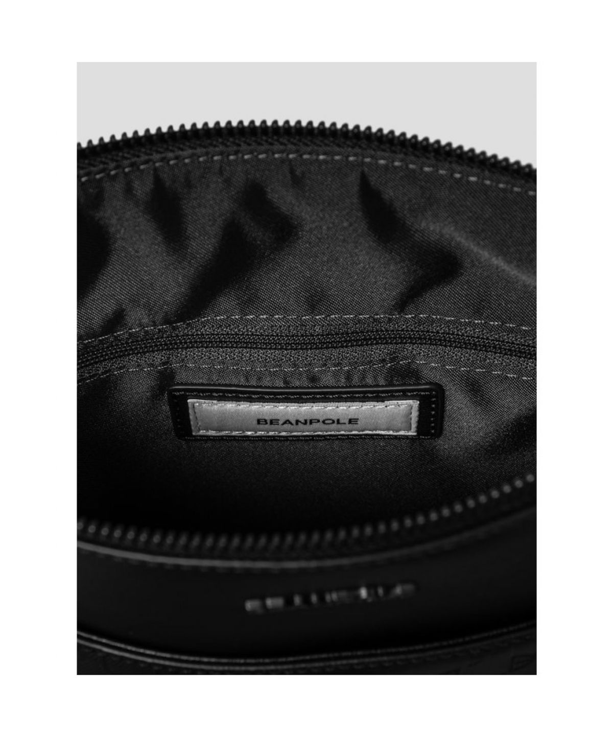 빈폴 액세서리(BEANPOLE ACCESSORY) 모노알리사 미니 세로 메신저  블랙