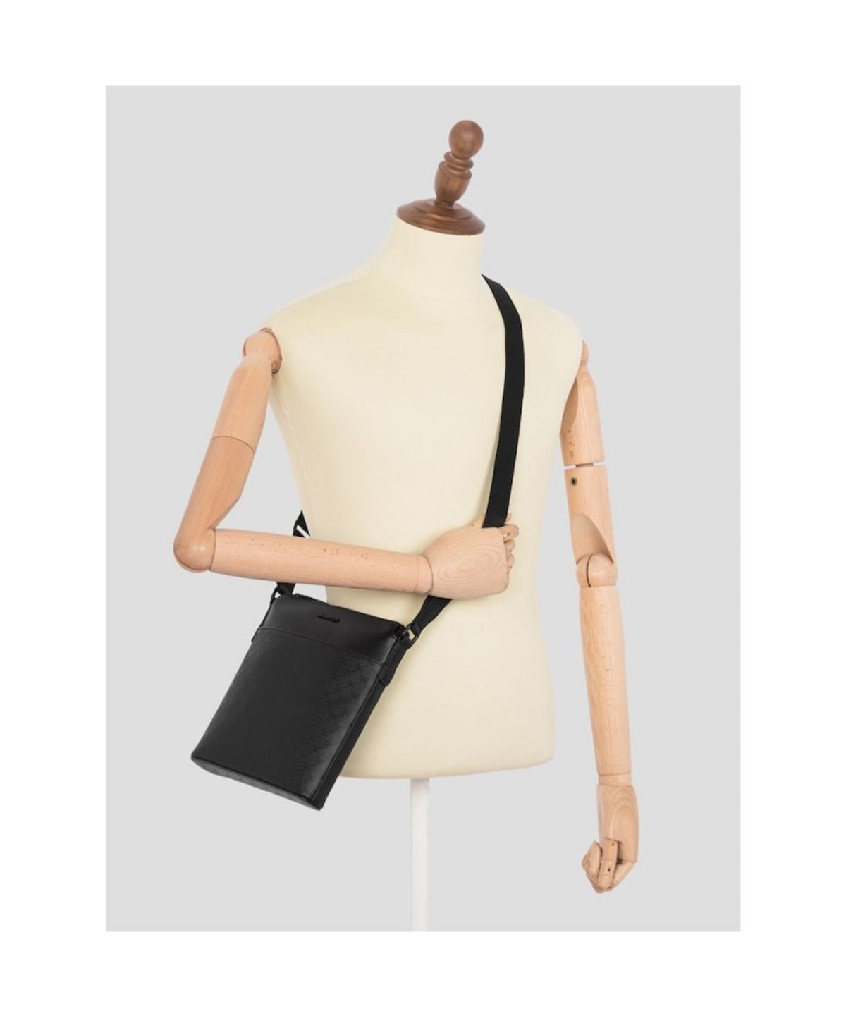 빈폴 액세서리(BEANPOLE ACCESSORY) 모노알리사 미니 세로 메신저  블랙