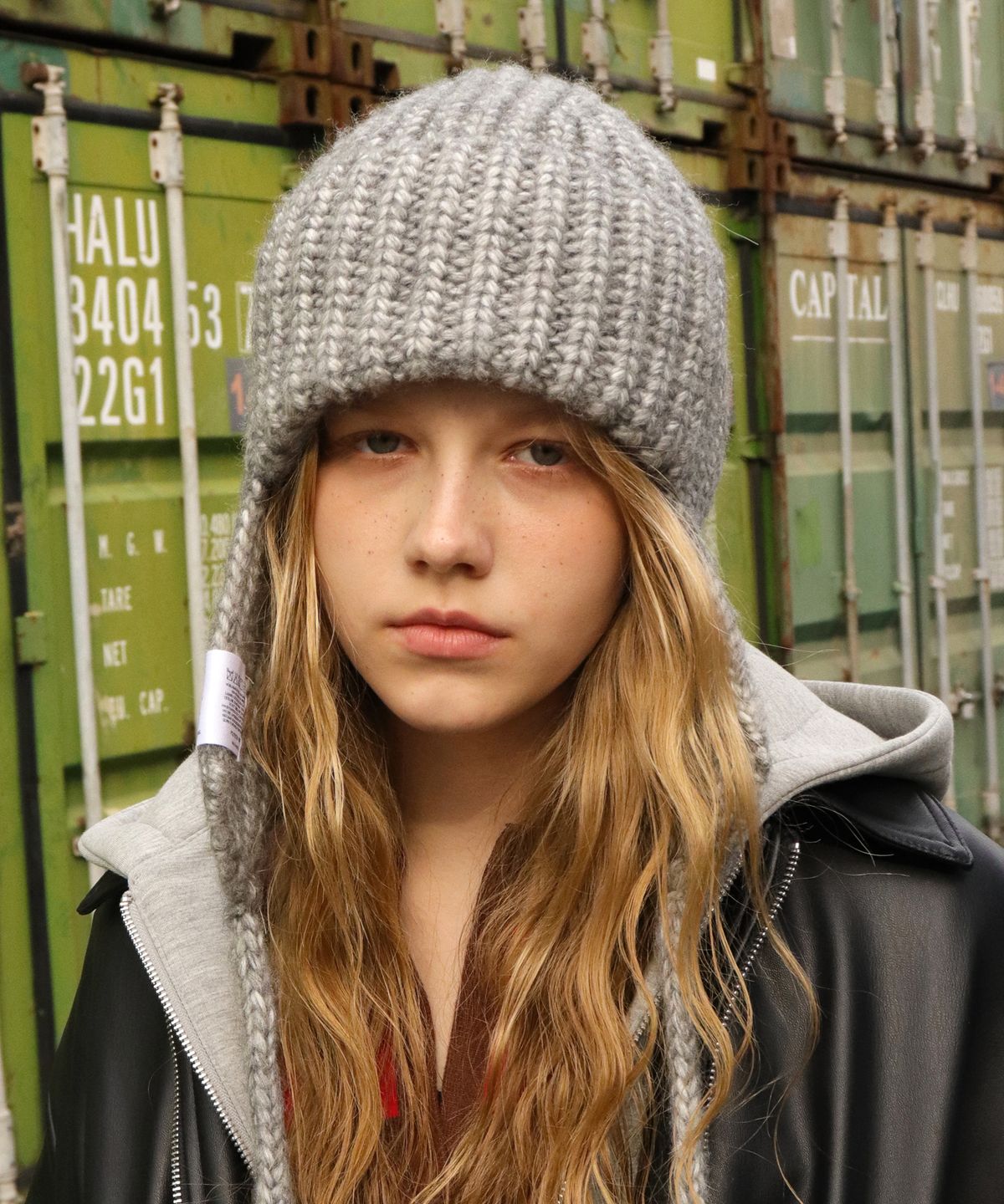 슬리피슬립(SLEEPYSLIP) MOSS KNIT GRAY TROOPER HAT