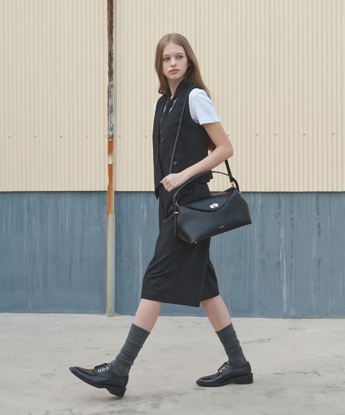끌라베(CLAVE) 니콜 블랙 토트백 (NICOLE Black Tote Bag)