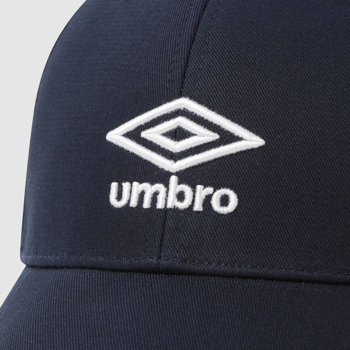 엄브로(UMBRO) 에센셜 하드 볼캡 네이비 UR123CCP23