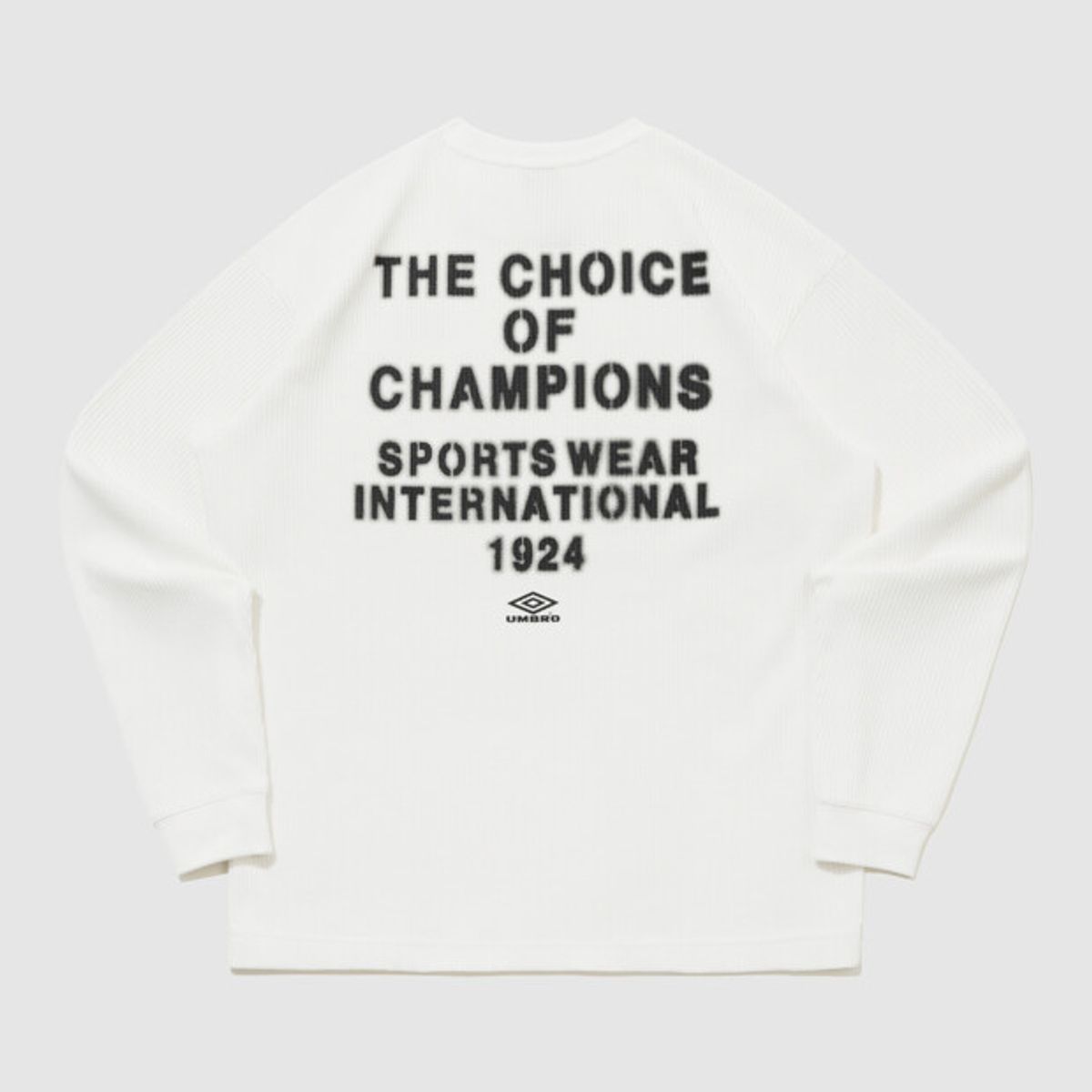 엄브로(UMBRO) 헤리티지 레터링 와플 긴팔 티셔츠 아이보리 UR121CRL21