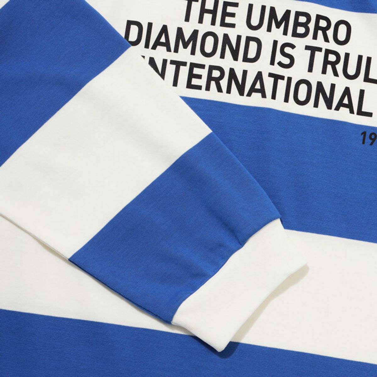 엄브로(UMBRO) 스트라이프 럭비 티셔츠 블루 UR121CTL11