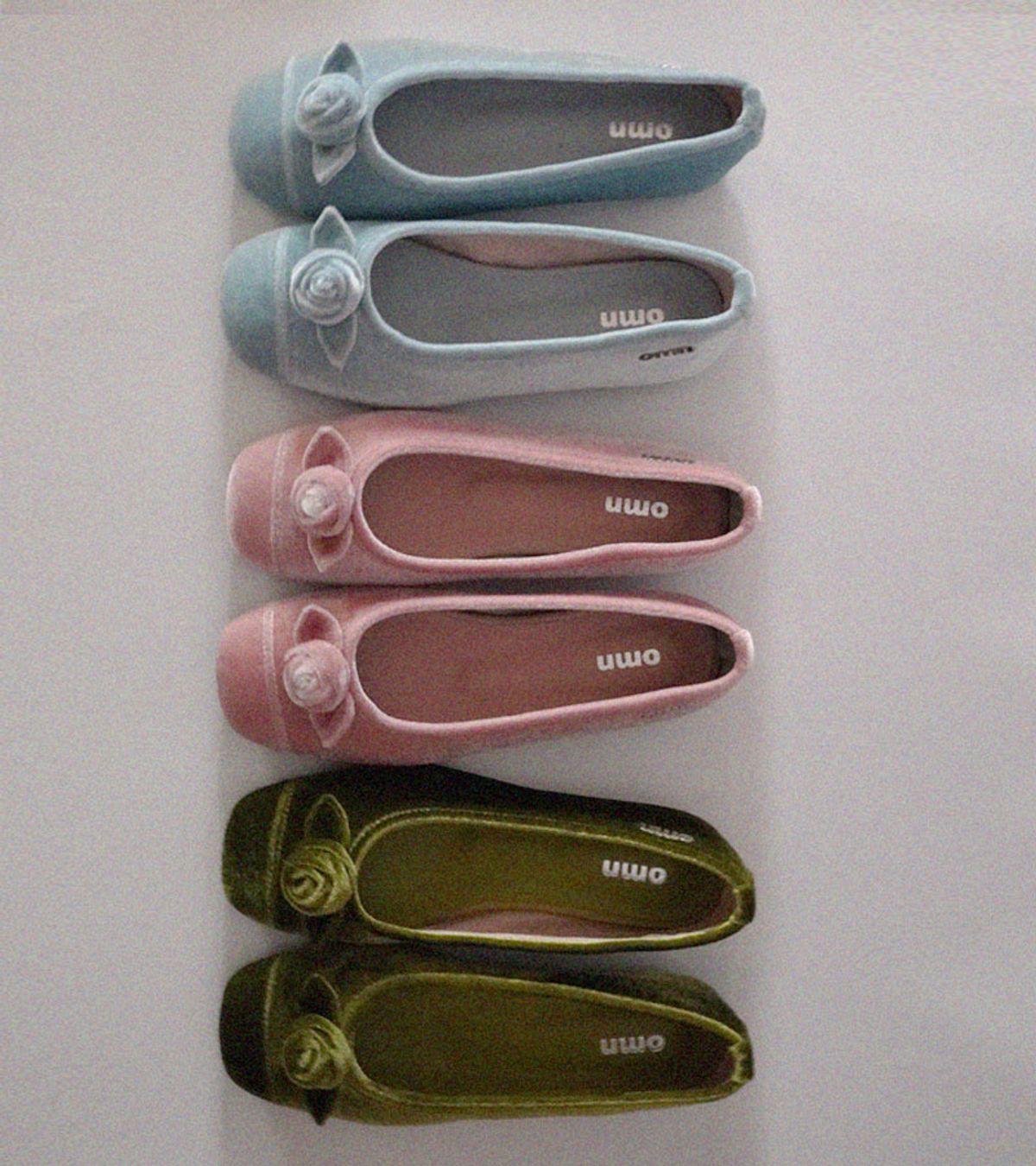 옴니포턴트(OMNIPOTENT) omn Rose Velvet Flat Shoes _Pink