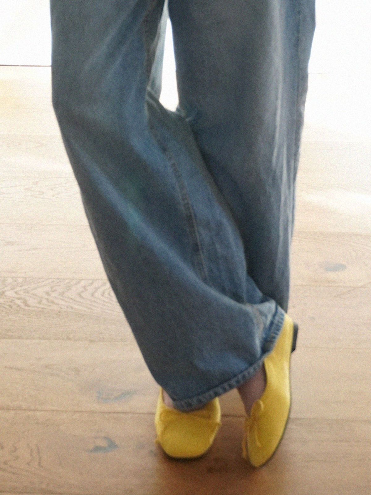 옴니포턴트(OMNIPOTENT) omn Flat Shoes _Lemon Dust
