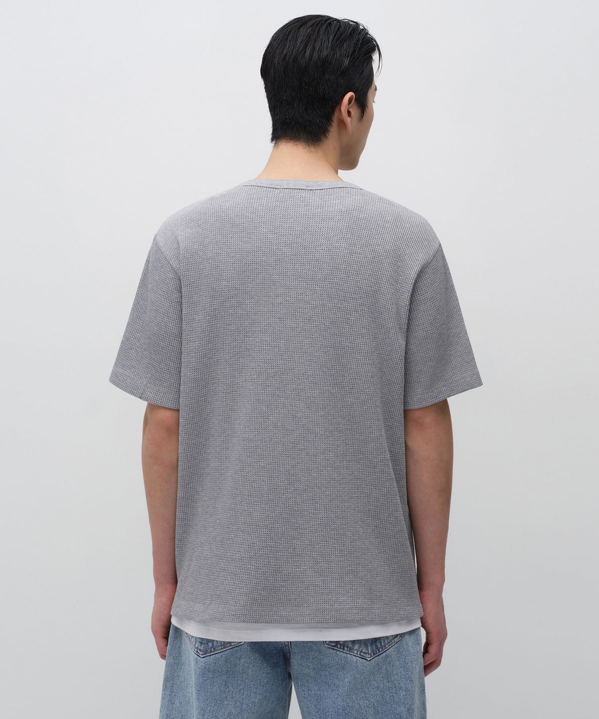 무신사 스탠다드(MUSINSA STANDARD) 와플 헨리 넥 티셔츠 [미디엄 그레이]