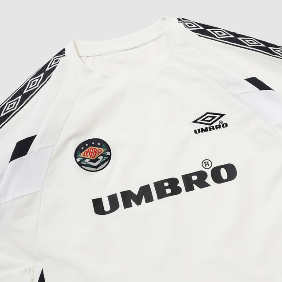 엄브로(UMBRO) HBL OG 긴팔 피스테 화이트 UR121CWT24