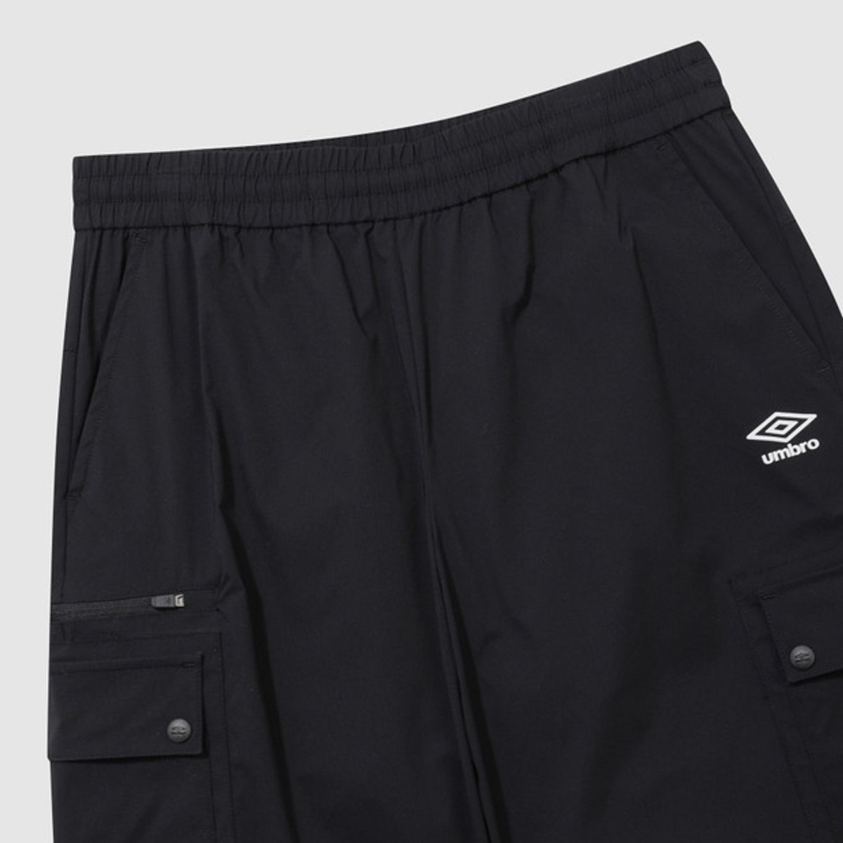 엄브로(UMBRO) 캐주얼 스판 카고 조거 팬츠 블랙 UR123CPT12
