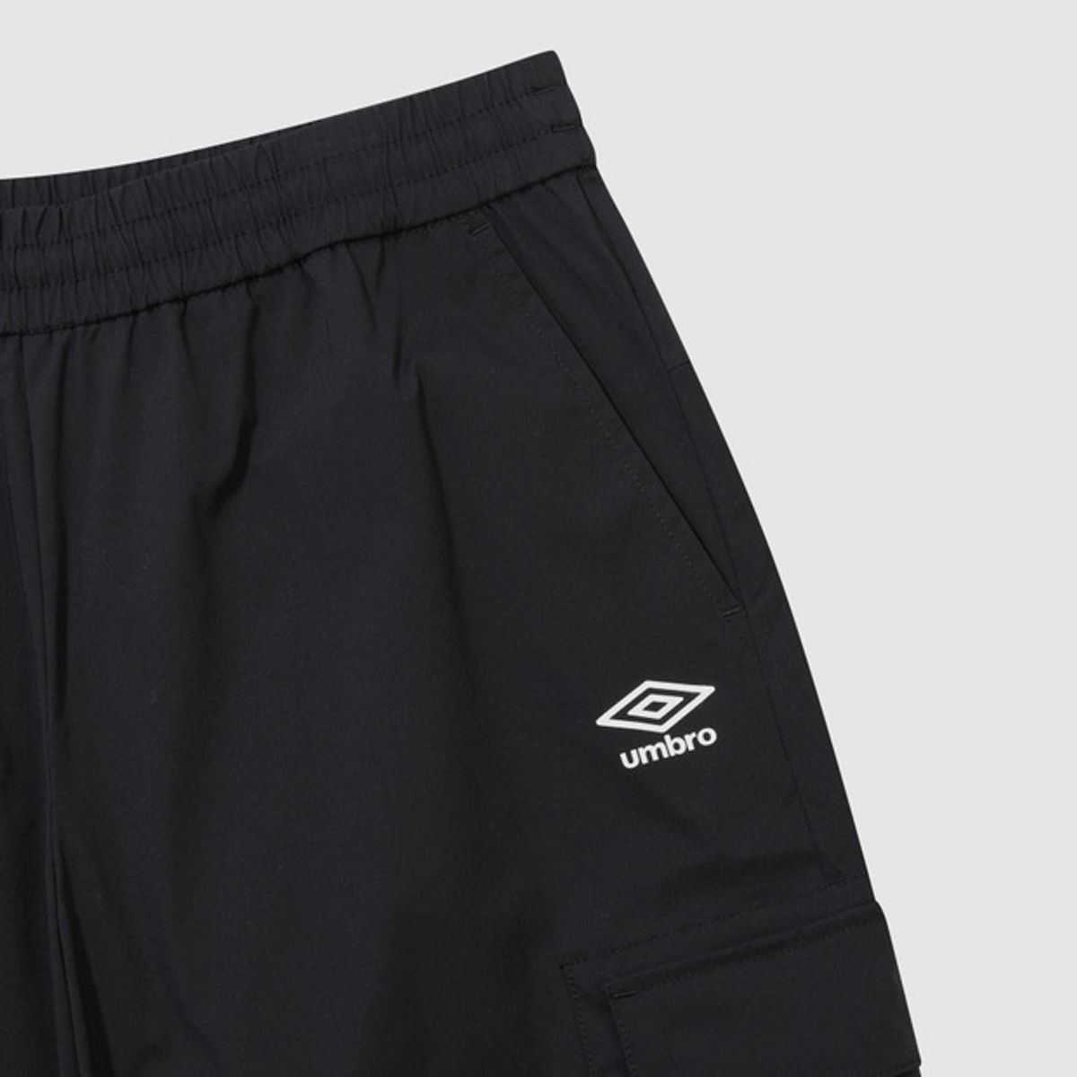 엄브로(UMBRO) 캐주얼 스판 카고 조거 팬츠 블랙 UR123CPT12
