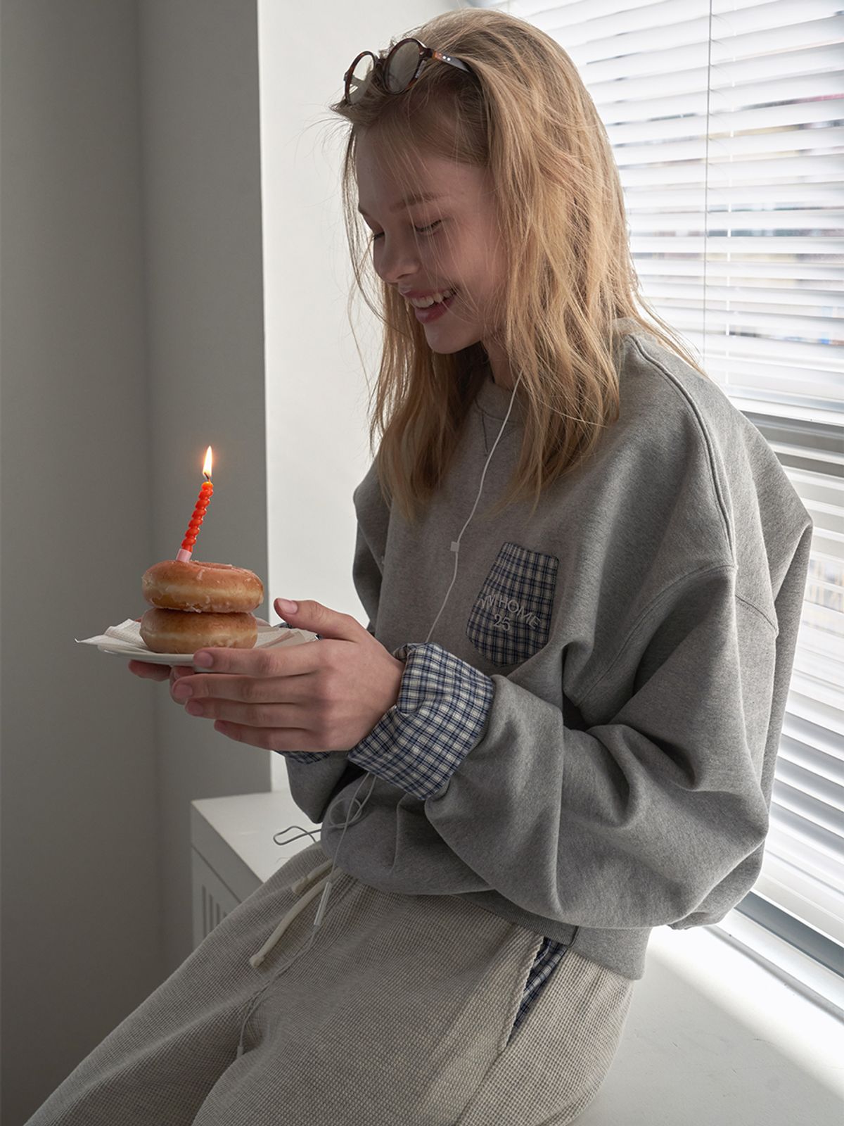 비비홈(VIVIHOME) (w) 홀리데이 체크 배색 인앤아웃 스웻셔츠