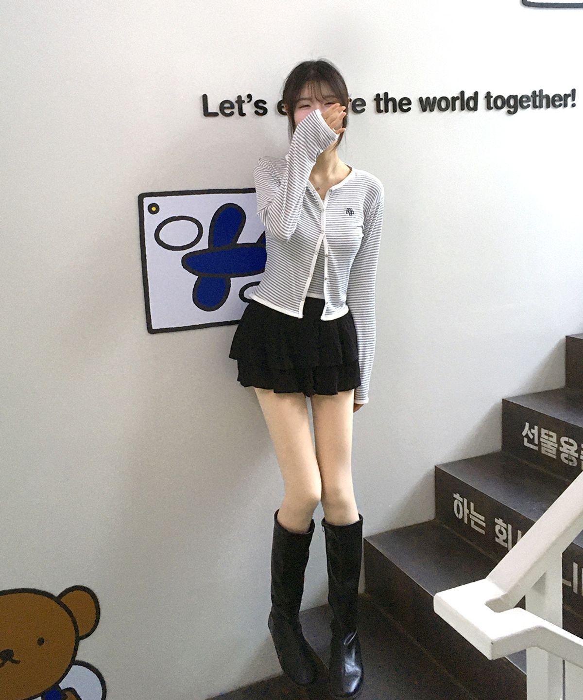 무아무아(MUAHMUAH) [SET] 스트라이프 배색 슬리브리스 가디건 세트 [4color]